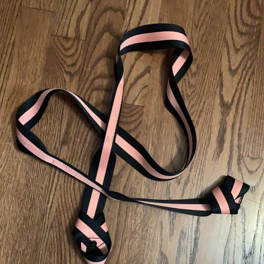 Lululemon yogamat strap